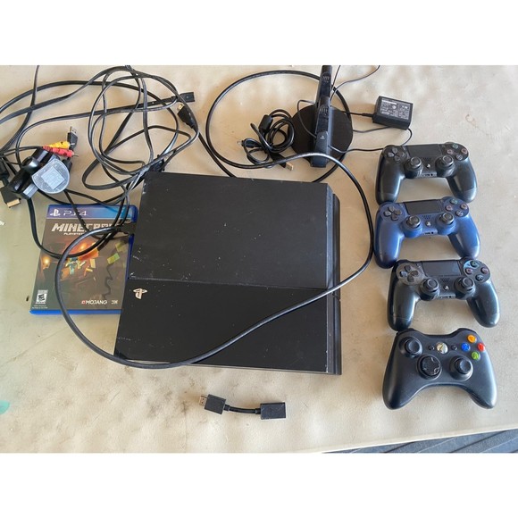 Sony Other - Playstation 4 controllers 4 Chargers & Minecraft Game